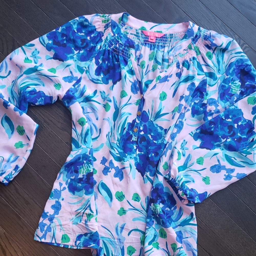 Beautiful 100% Silk Lilly Pulitzer top